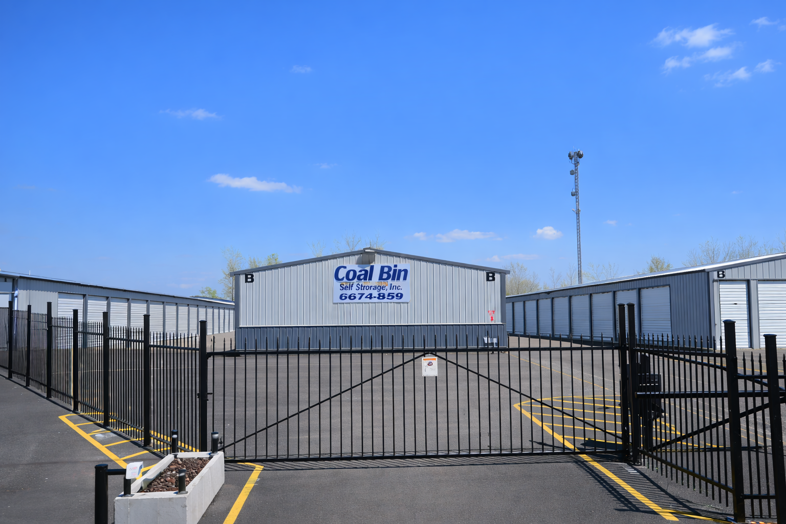 self storage facility in Coal City